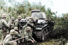 Panzergrenadier-of-the-6.Panzer-Division-use-the-cover-of-a-Panzerkampfwagen-35t-during-Operation-Barbarossa.