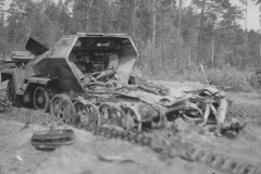 Destroyed_german_half_track_SdKfz_251