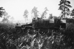 SdKfz_251_Stuka_zu_Fuss_Rocket_launcher