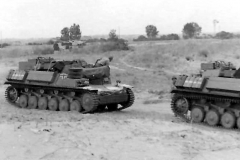 15cm-sig-33-auf-Fahrgestell-Panzerkampfwagen-II-sf-road-wheels