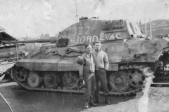 Panzerkampfwagen VI Tiger II Ausf (1)